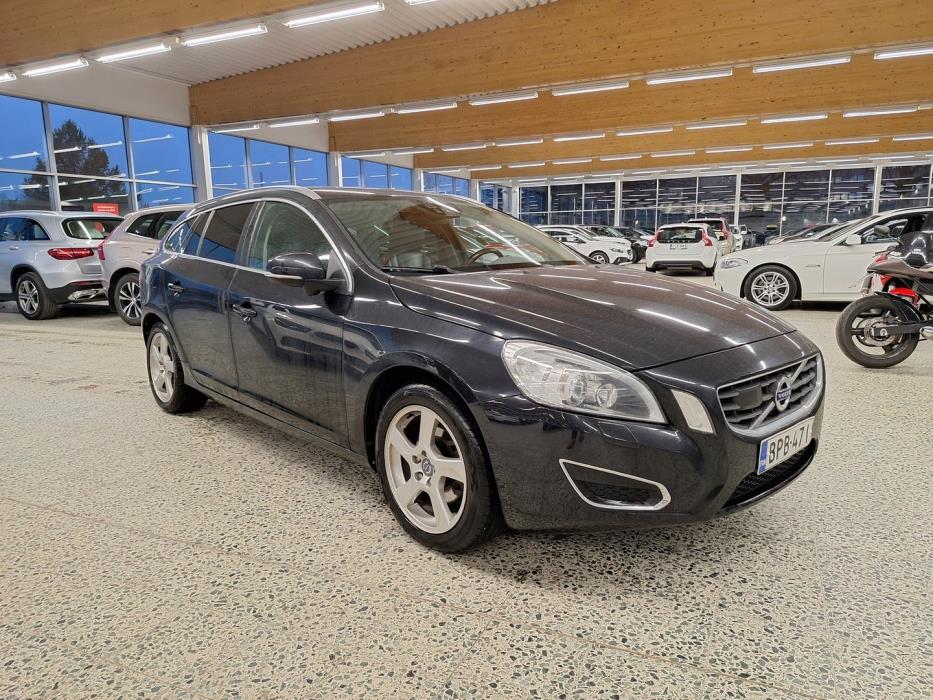 VOLVO V60 2011