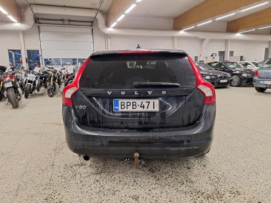 VOLVO V60 2011