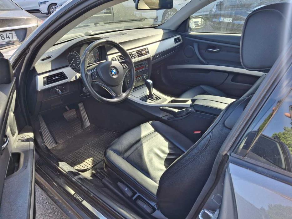 BMW 320 2009