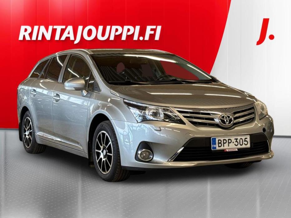 TOYOTA Avensis 2012