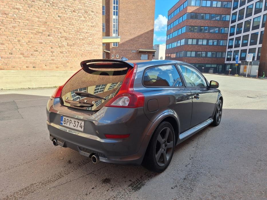 VOLVO C30 2012