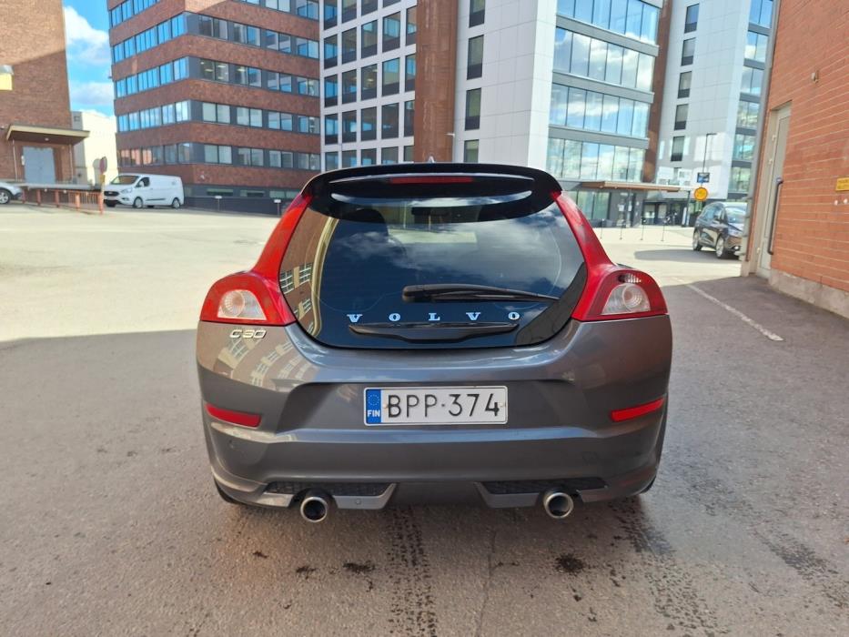 VOLVO C30 2012