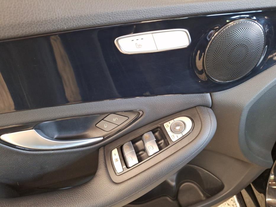 MERCEDES-BENZ C 2015