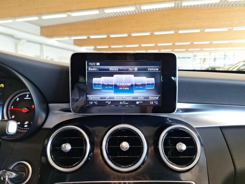 MERCEDES-BENZ C 2015