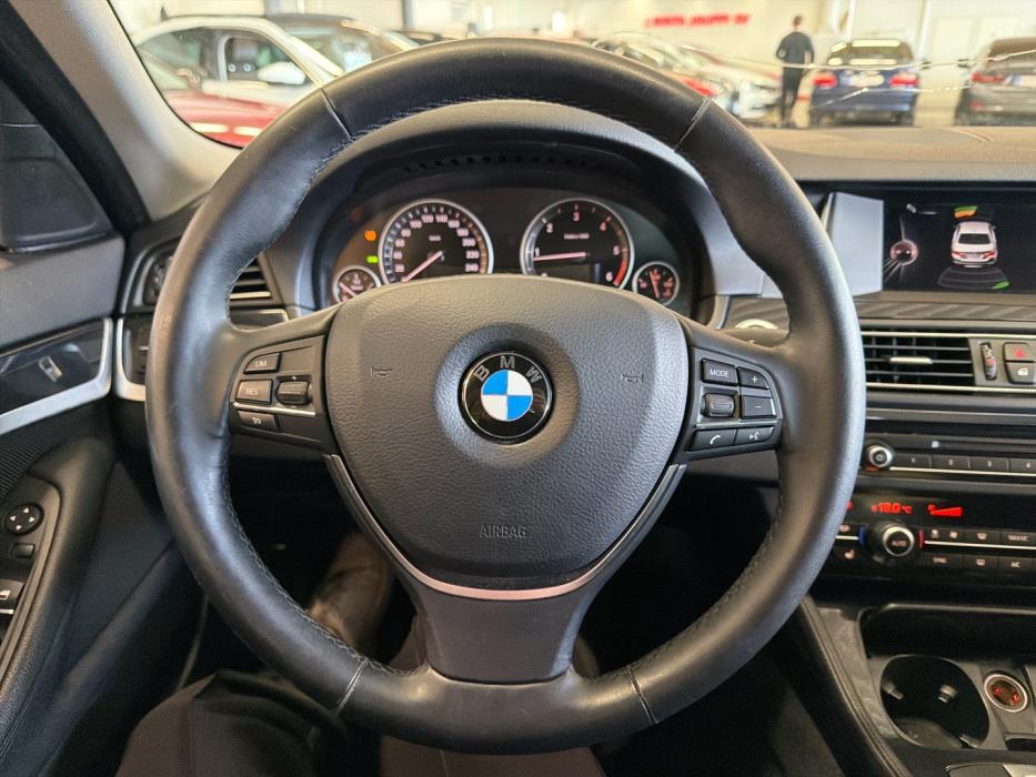 BMW 520 2015