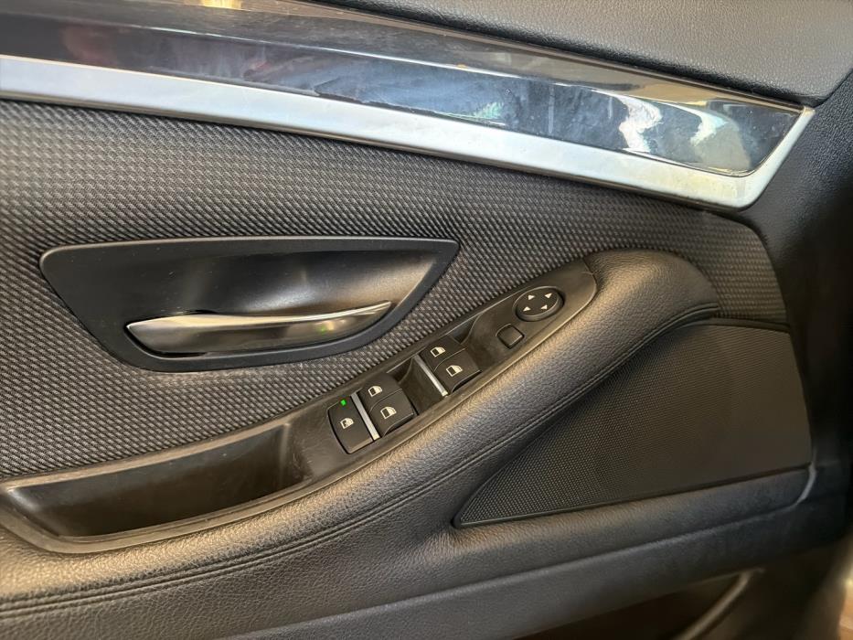 BMW 520 2015