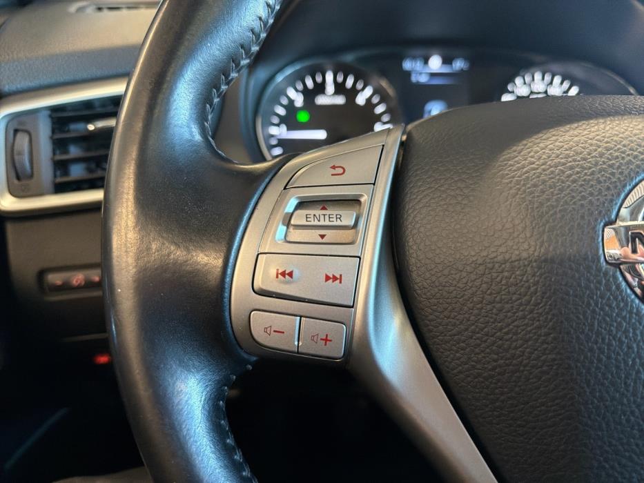 NISSAN Qashqai 2016