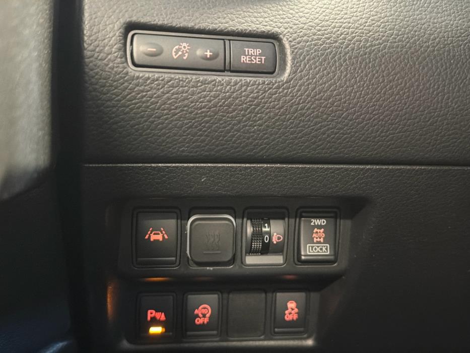 NISSAN Qashqai 2016