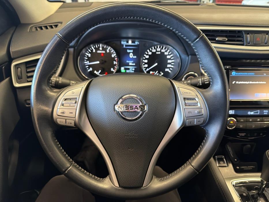 NISSAN Qashqai 2017