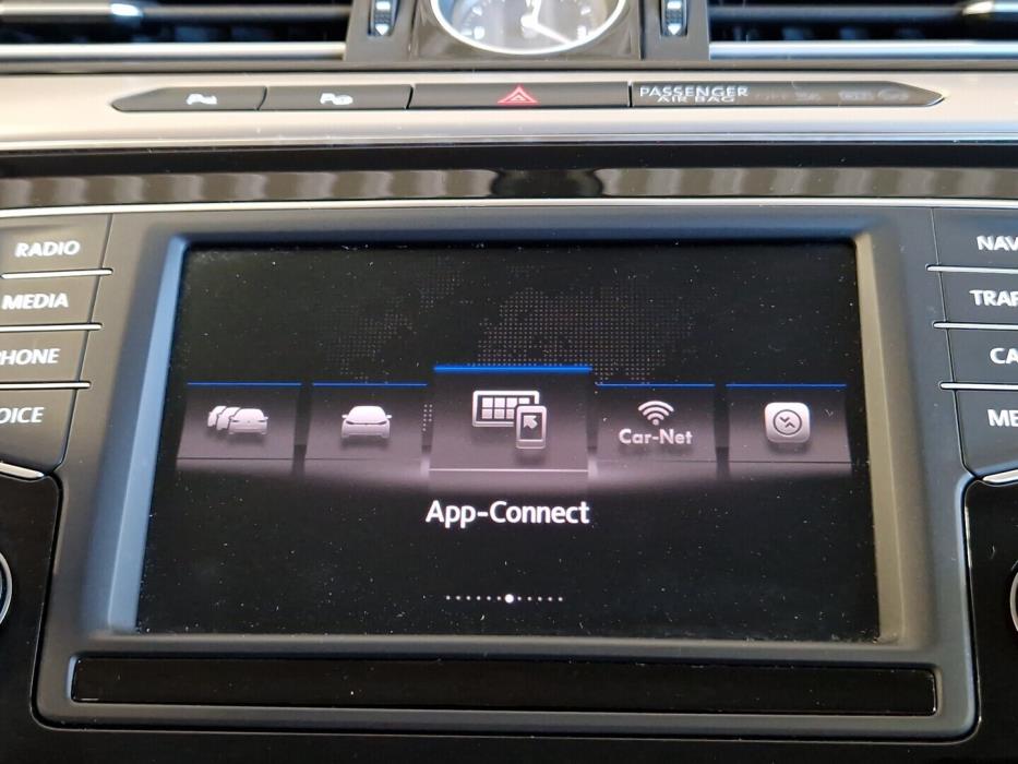 VOLKSWAGEN Passat 2018