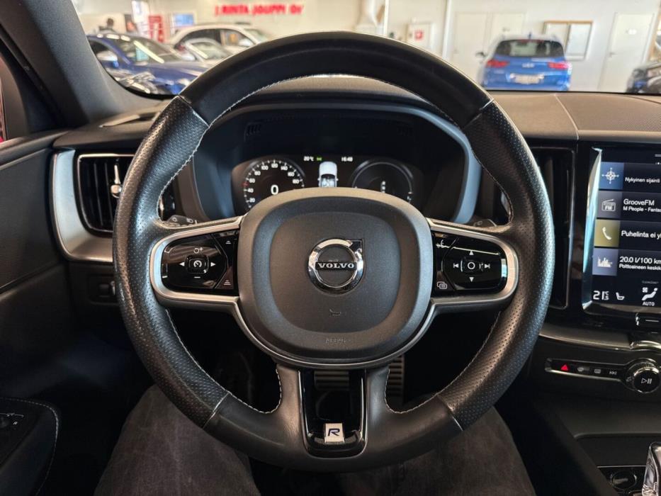 VOLVO XC60 2018