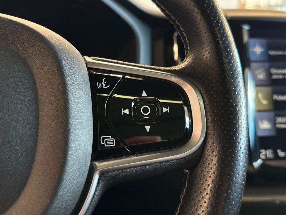 VOLVO XC60 2018