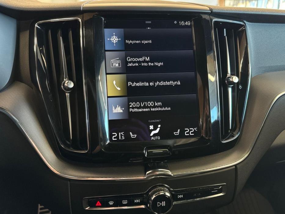 VOLVO XC60 2018