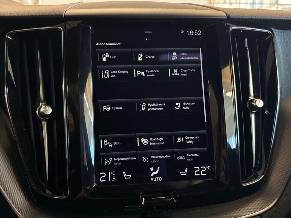 VOLVO XC60 2018