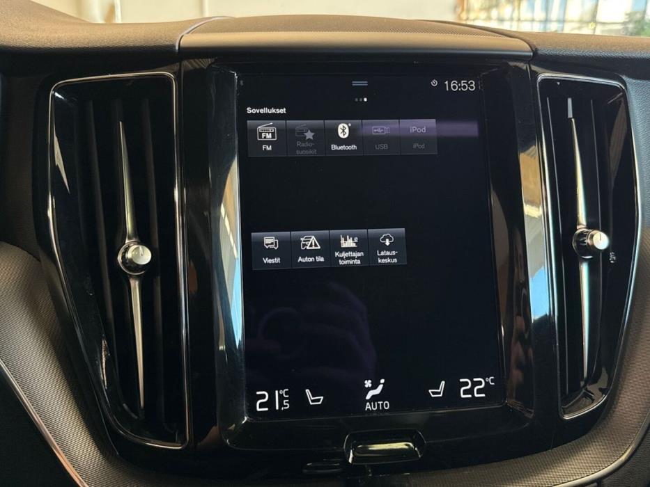 VOLVO XC60 2018