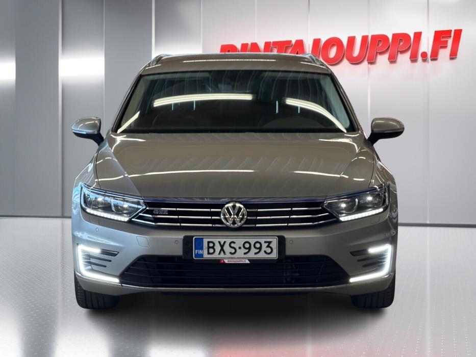 VOLKSWAGEN Passat 2016