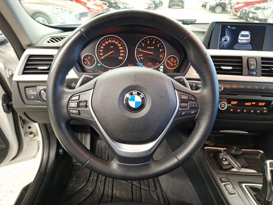 BMW 320 2015