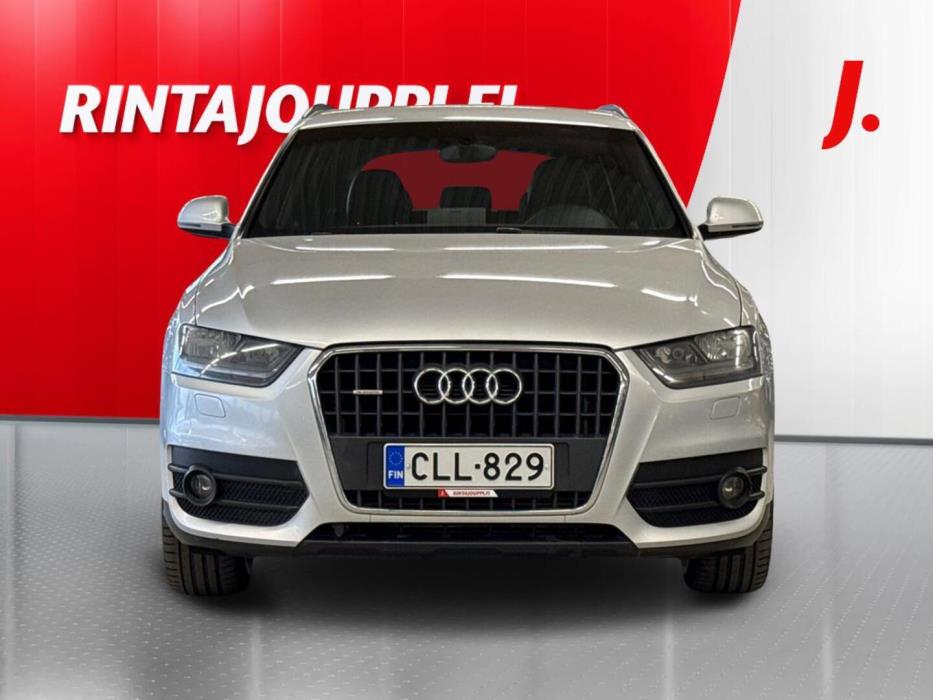 AUDI Q3 2012