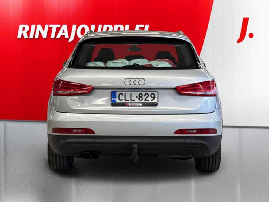 AUDI Q3 2012
