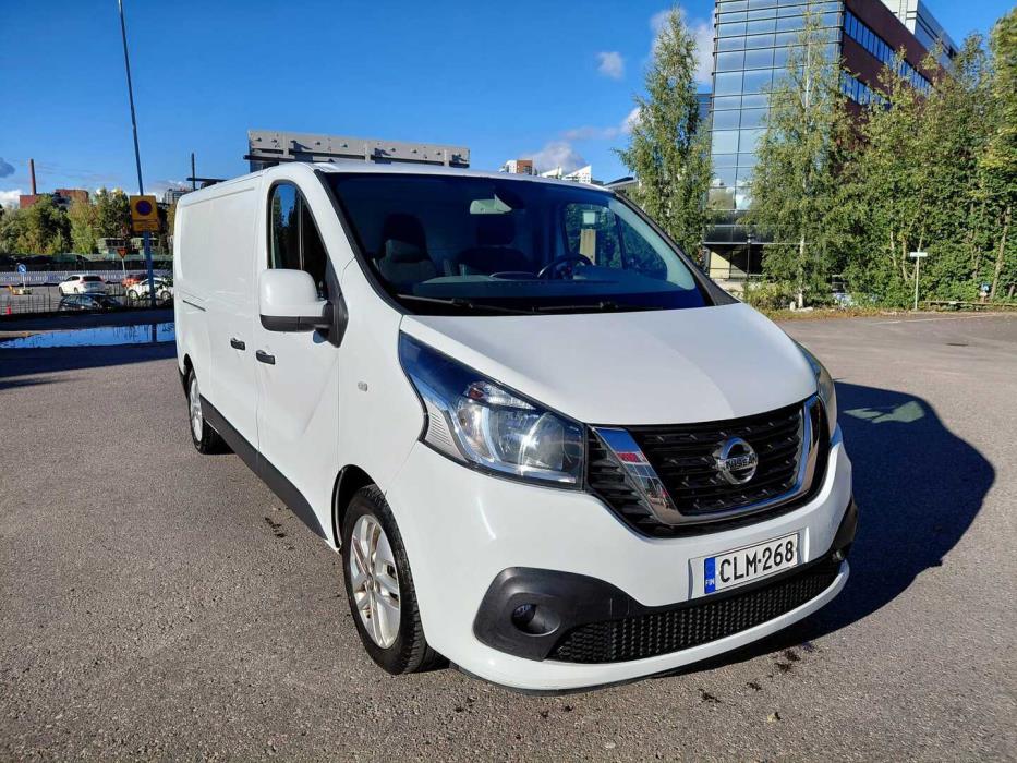 NISSAN NV300 2018