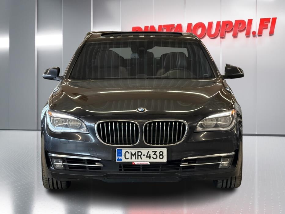 BMW 740 2015