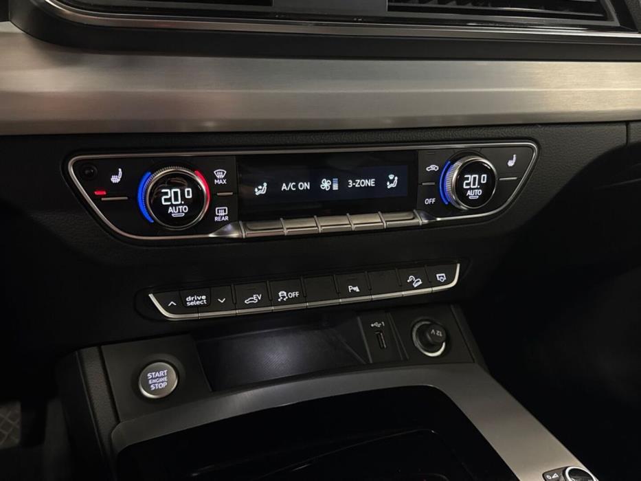 AUDI Q5 2021