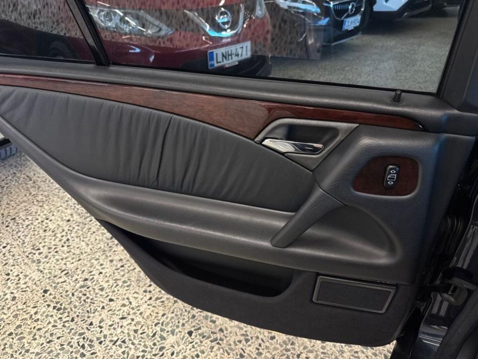 MERCEDES-BENZ E 1997