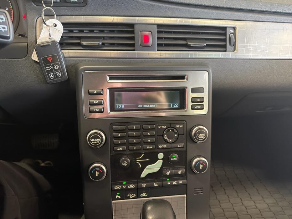 VOLVO XC70 2008