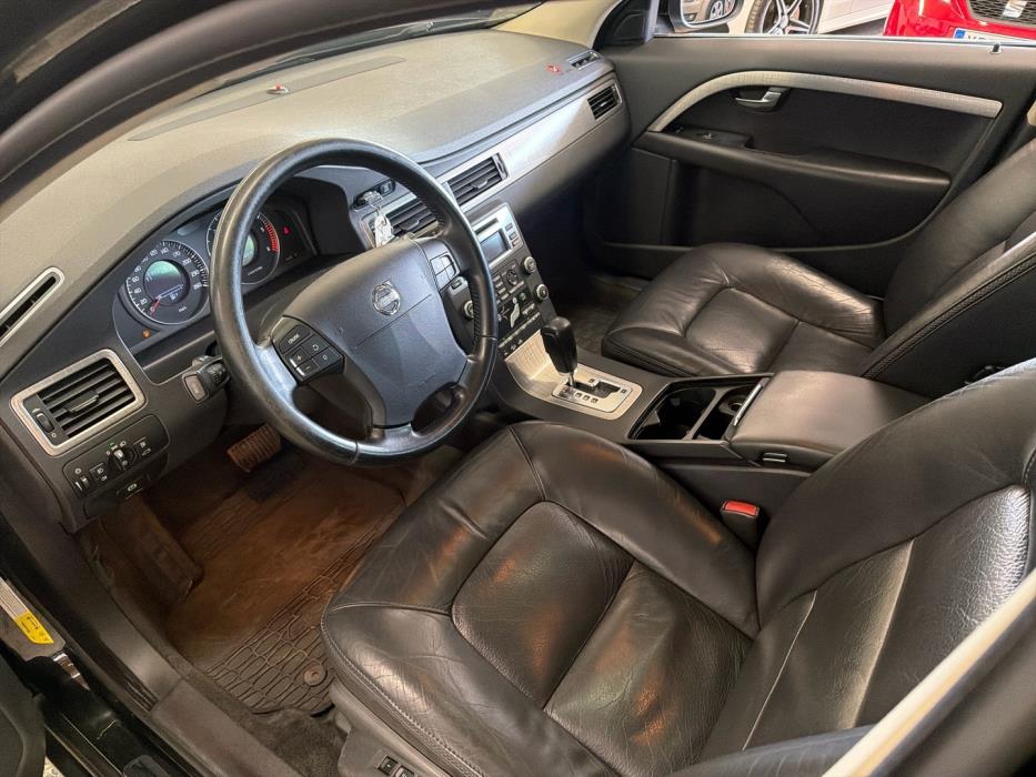 VOLVO XC70 2008