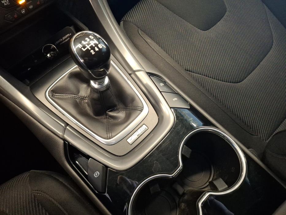 FORD Mondeo 2015