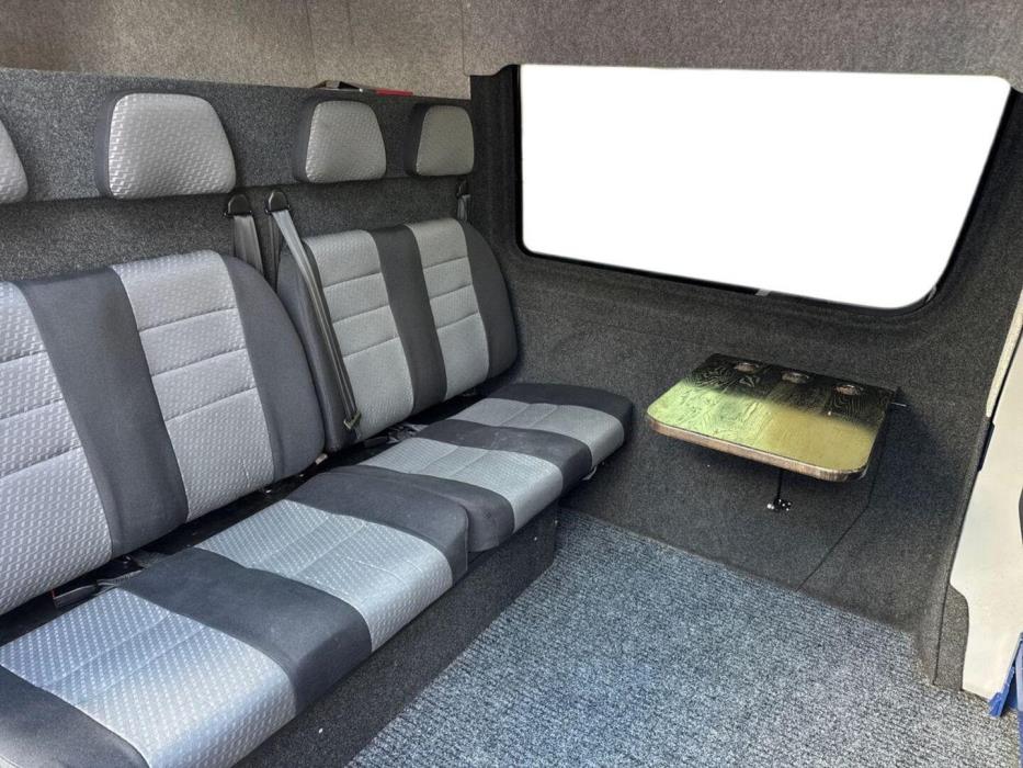 VOLKSWAGEN Crafter 2012