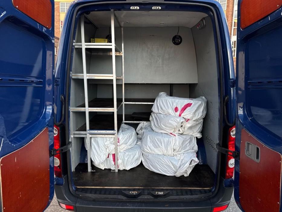 VOLKSWAGEN Crafter 2012
