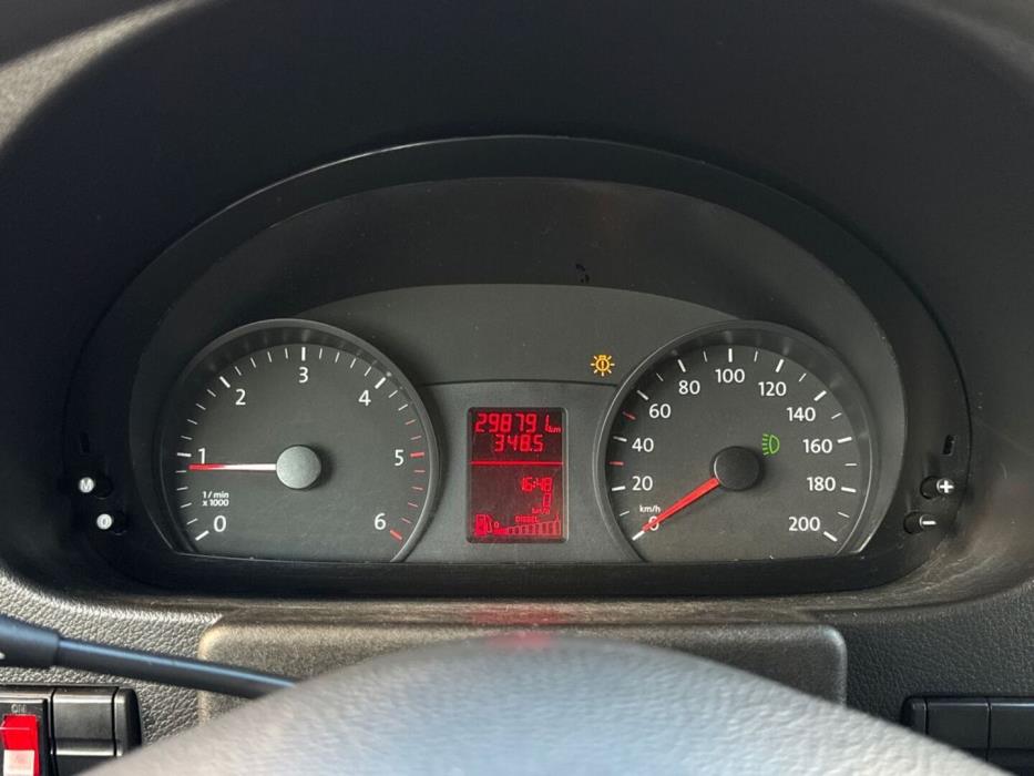 VOLKSWAGEN Crafter 2012