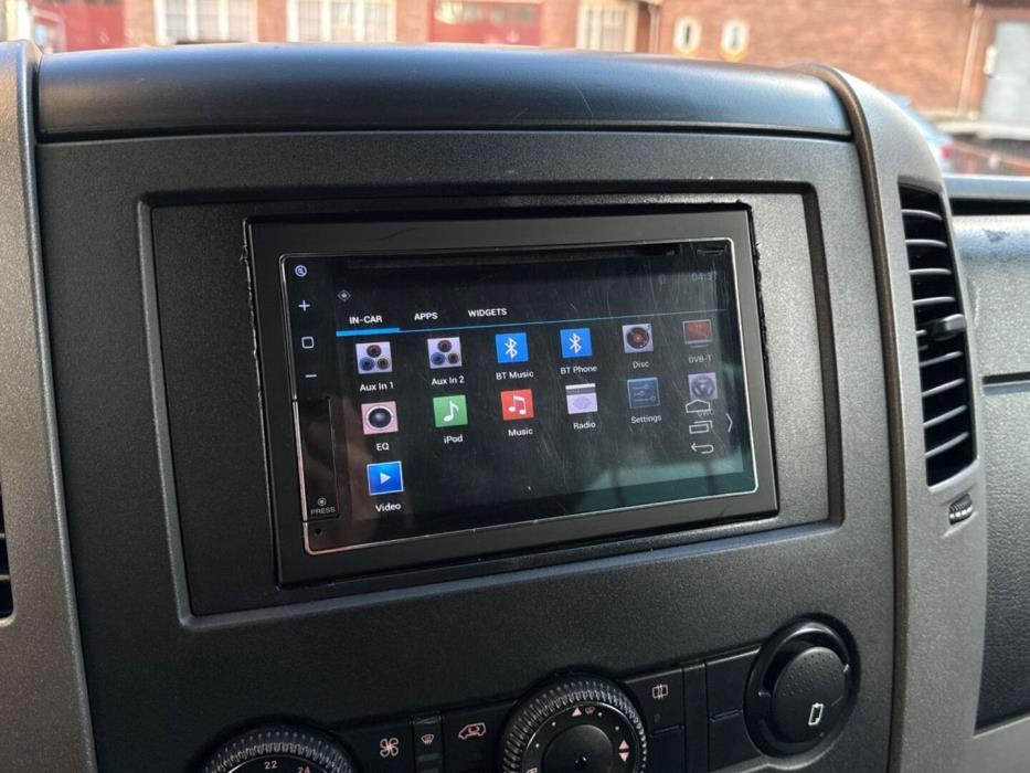 VOLKSWAGEN Crafter 2012