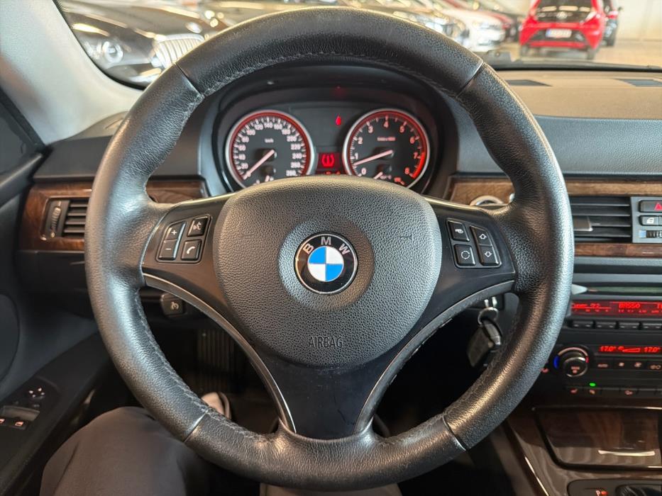 BMW 325 2007