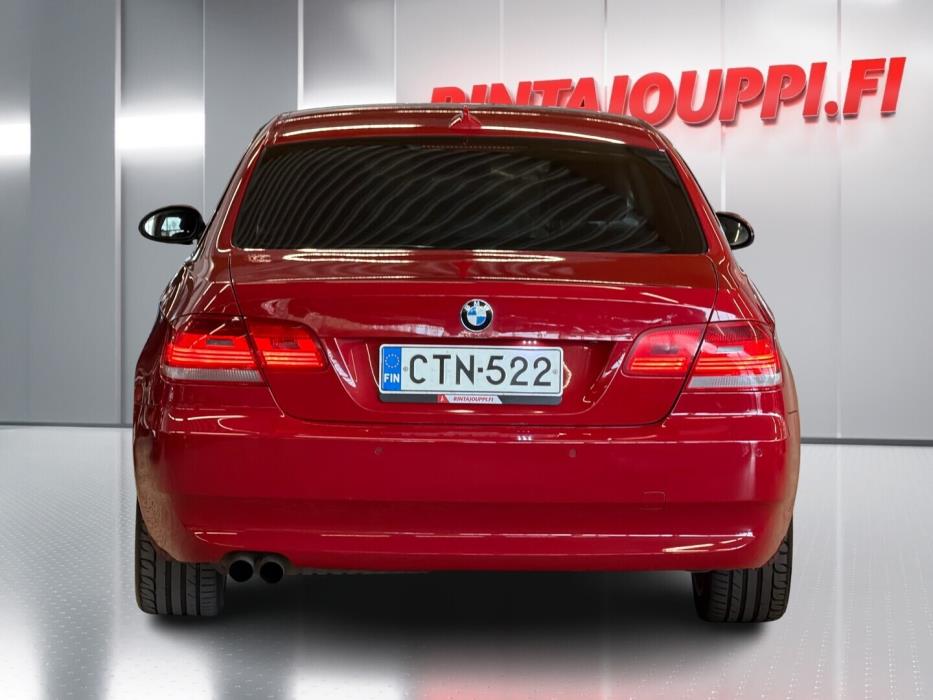 BMW 325 2007