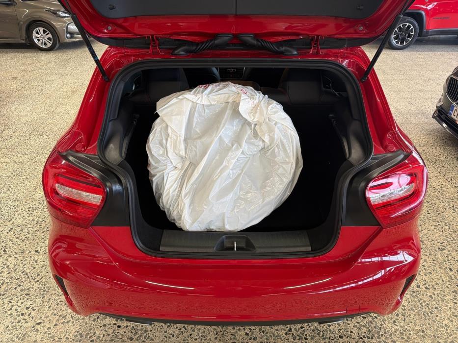 MERCEDES-BENZ A 2013