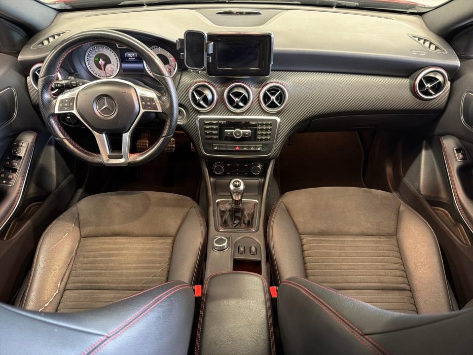 MERCEDES-BENZ A 2013