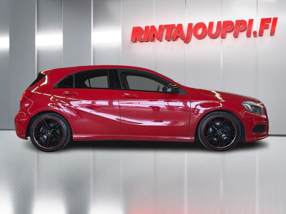 MERCEDES-BENZ A 2013