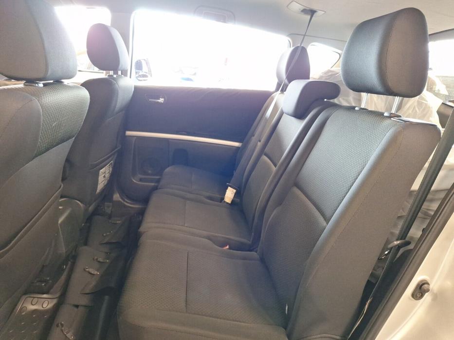 TOYOTA Corolla Verso 2004