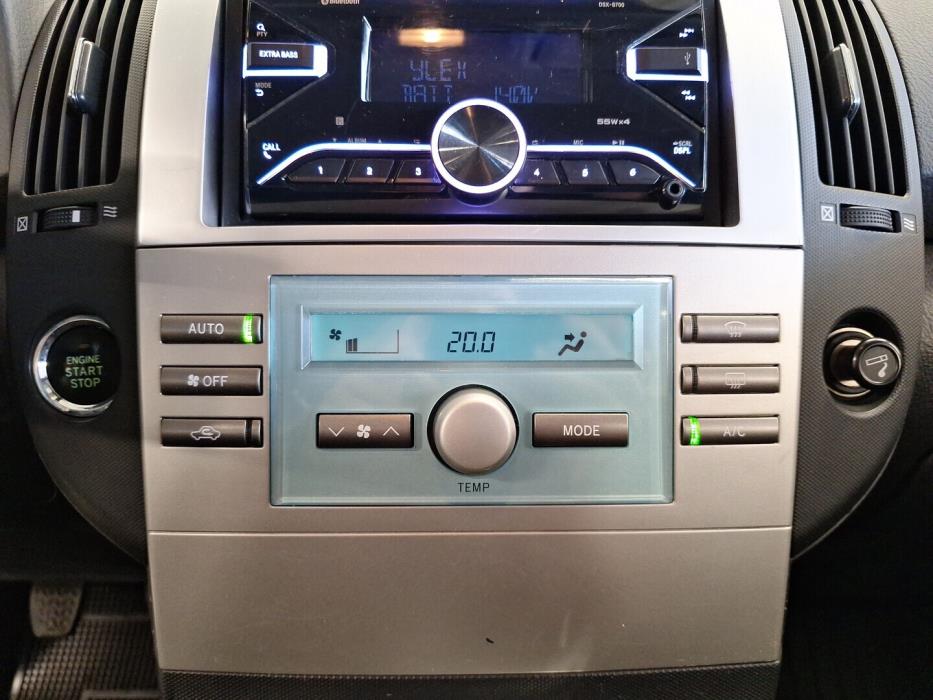 TOYOTA Corolla Verso 2004