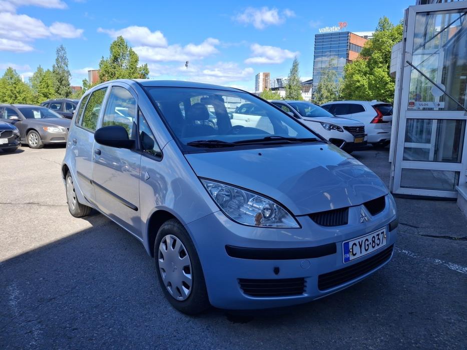 MITSUBISHI Colt 2005