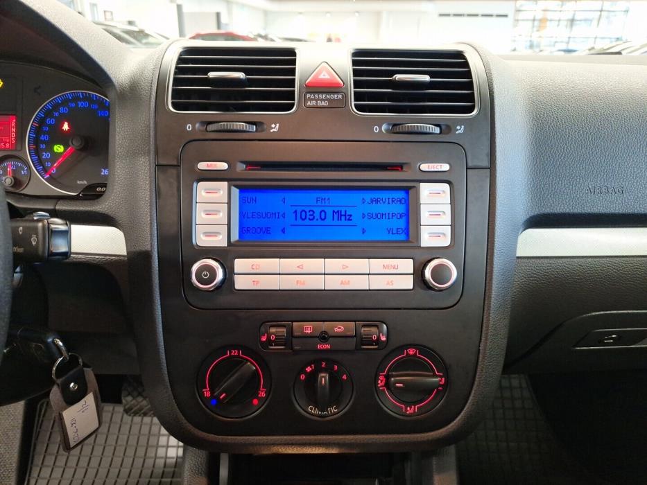 VOLKSWAGEN Jetta 2008