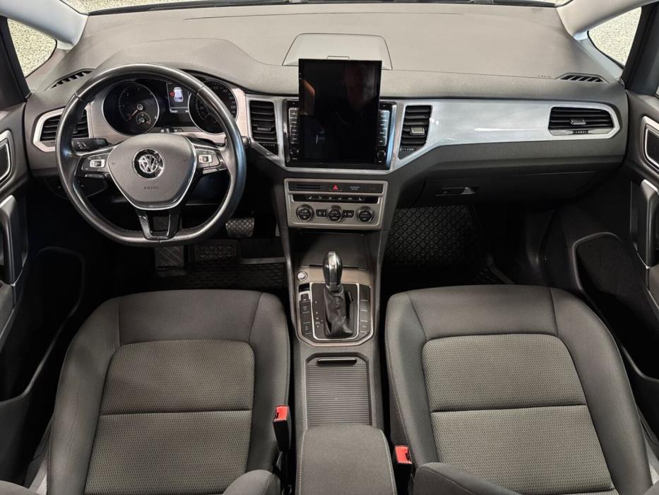 VOLKSWAGEN Golf Sportsvan 2016