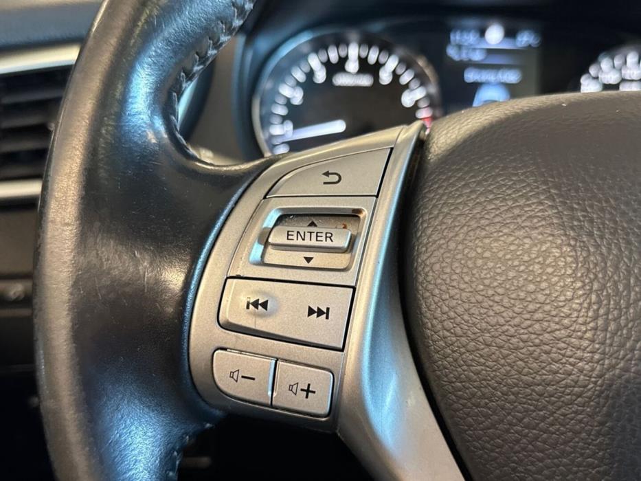 NISSAN Qashqai 2017
