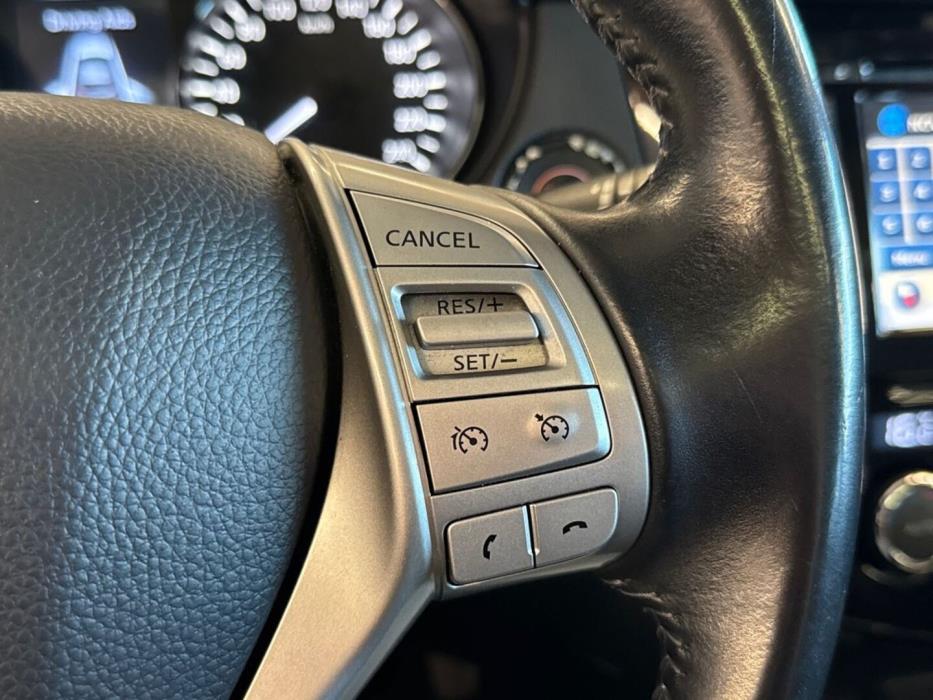NISSAN Qashqai 2017
