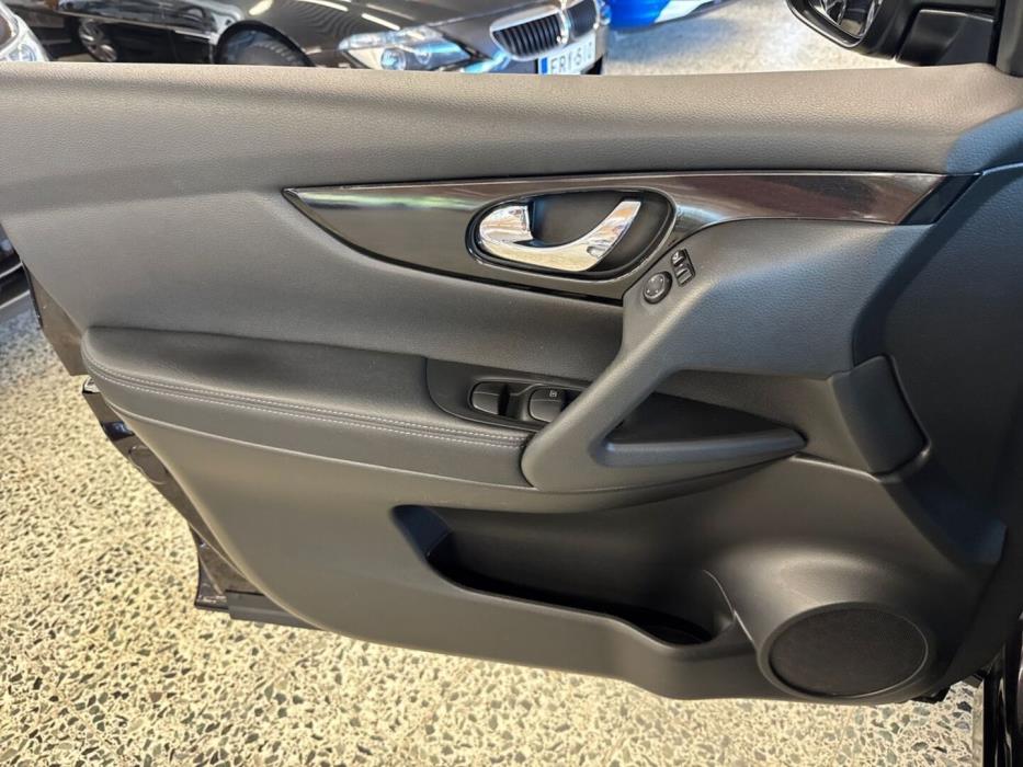 NISSAN Qashqai 2017