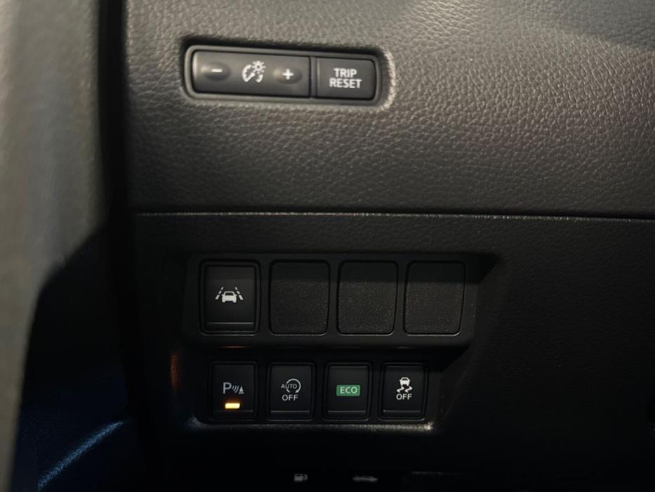 NISSAN Qashqai 2017