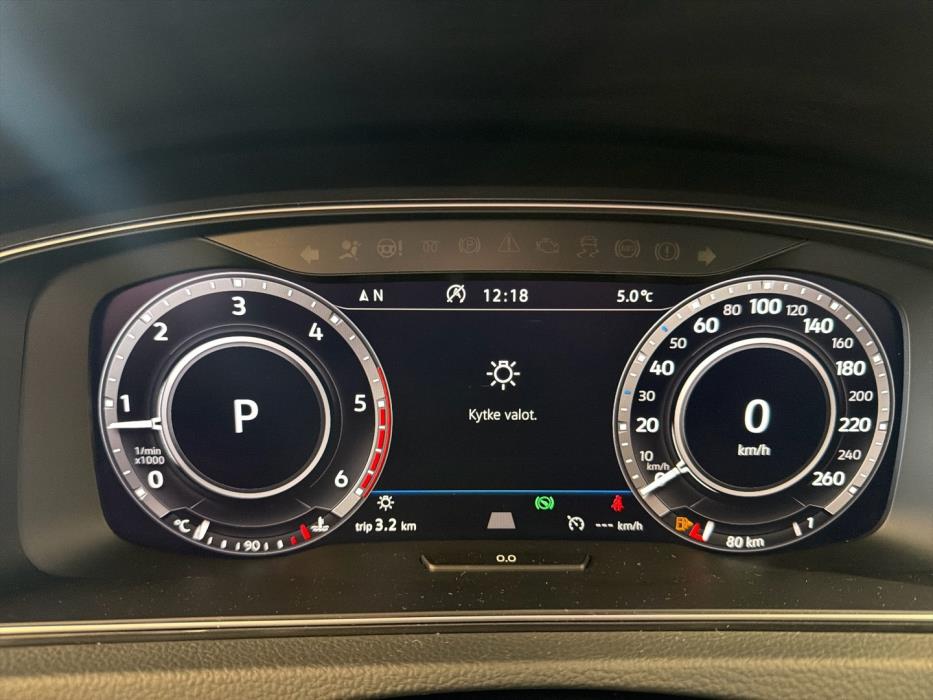 VOLKSWAGEN Golf 2018