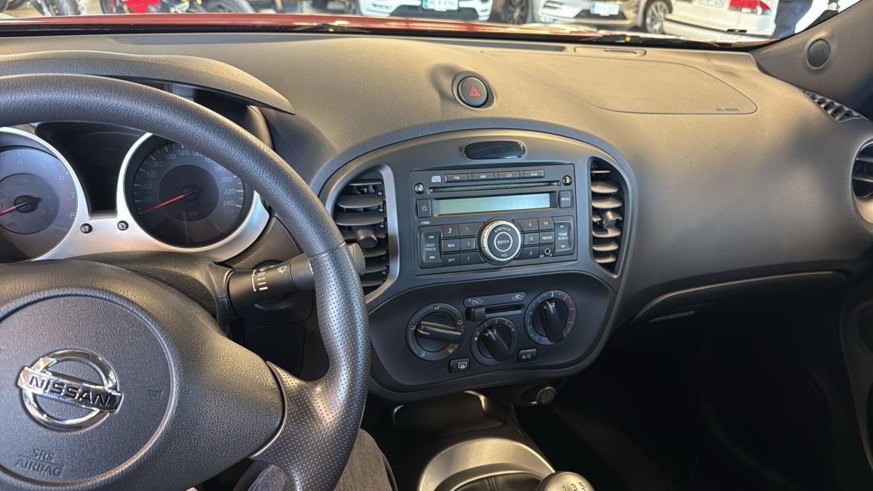 NISSAN Juke 2011